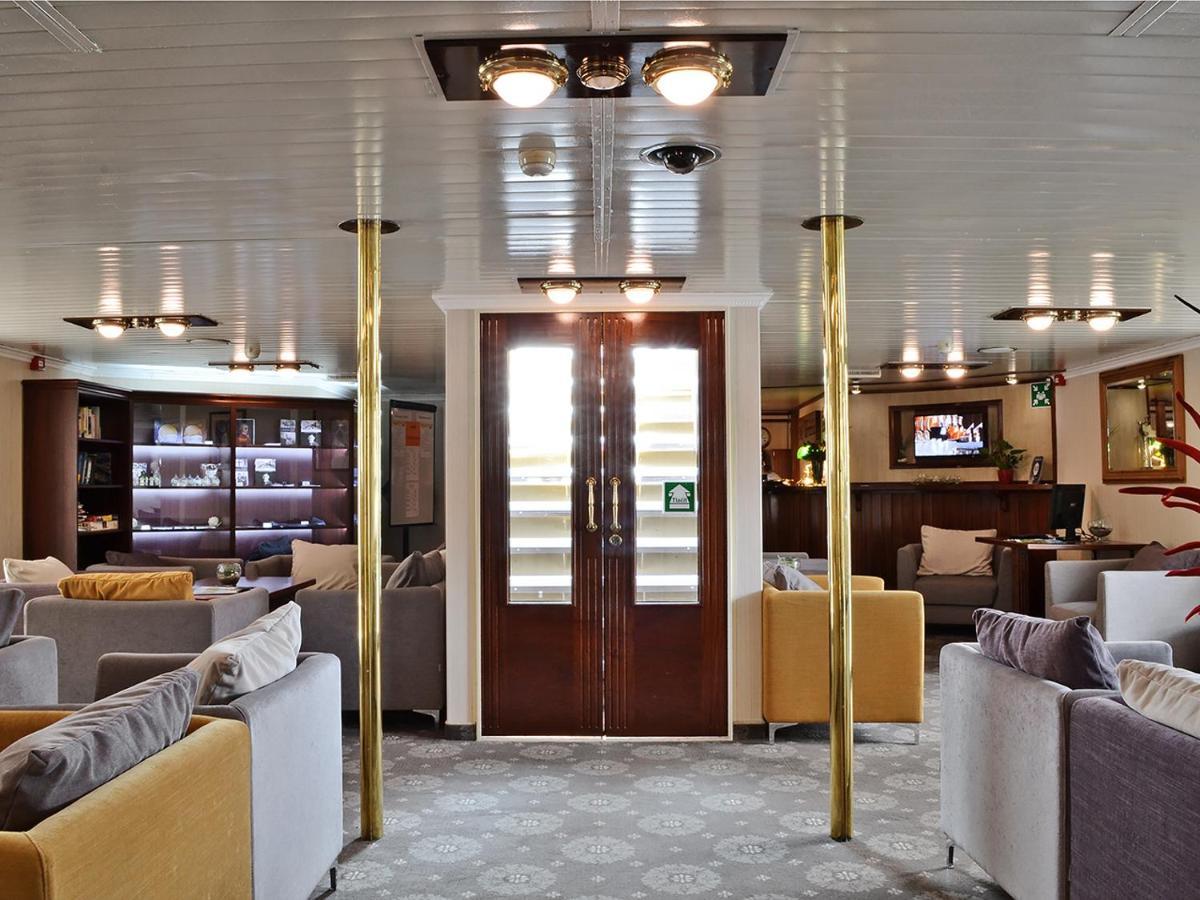 Florentina Boat 4*